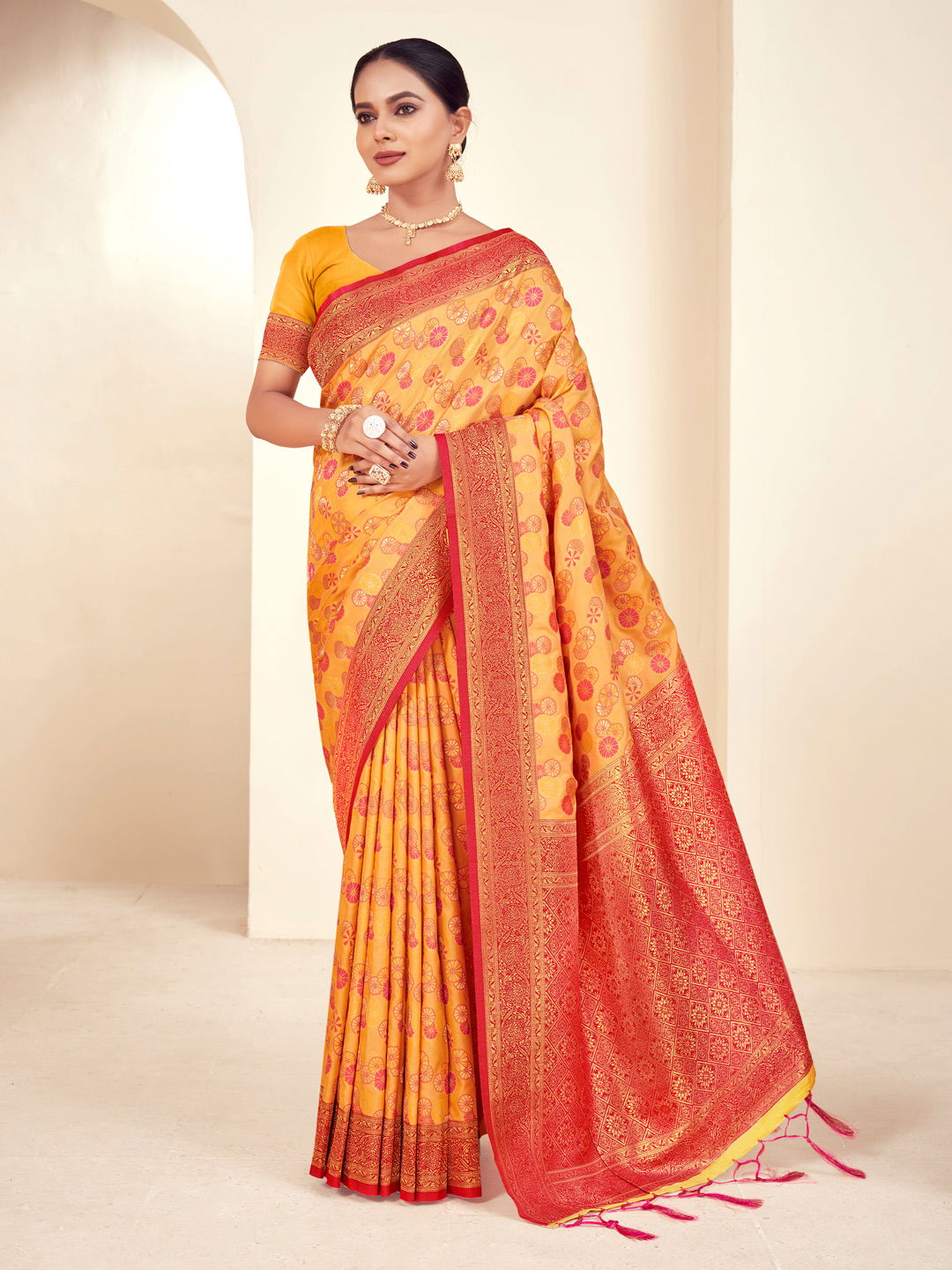 Majestik Silk By Bunawat Wedding Wear Paithani Silk Sarees Wholesale Online